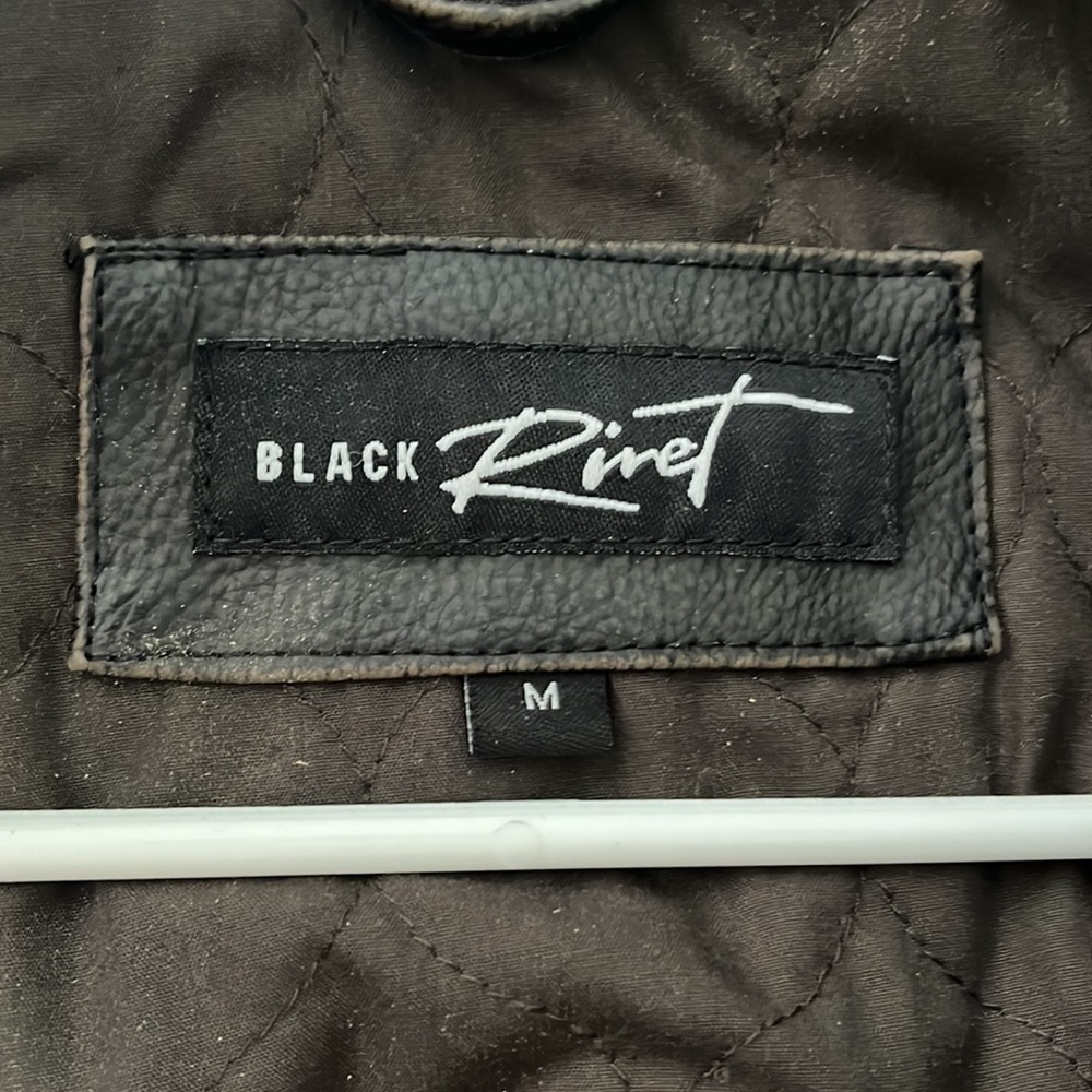 Leather jacket - Picture 2 of 3